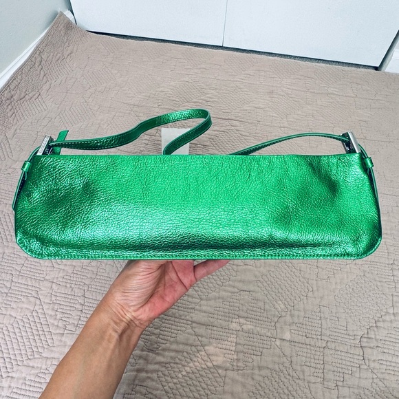 By Fair Dulce Long Metallic Leather Shoulder Bag green - Picture 16 of 16